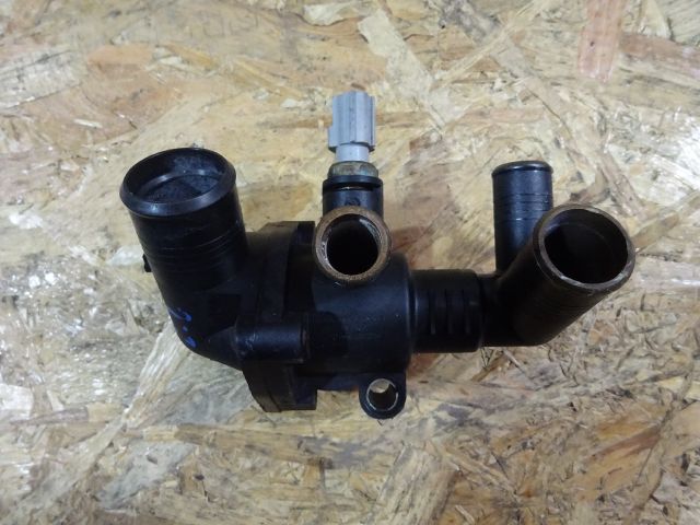 bontott FORD TRANSIT Termosztátház